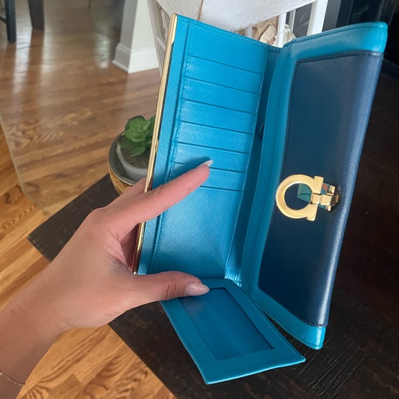 Blue Salvator Ferragamo 💙 - Picture 5 of 10